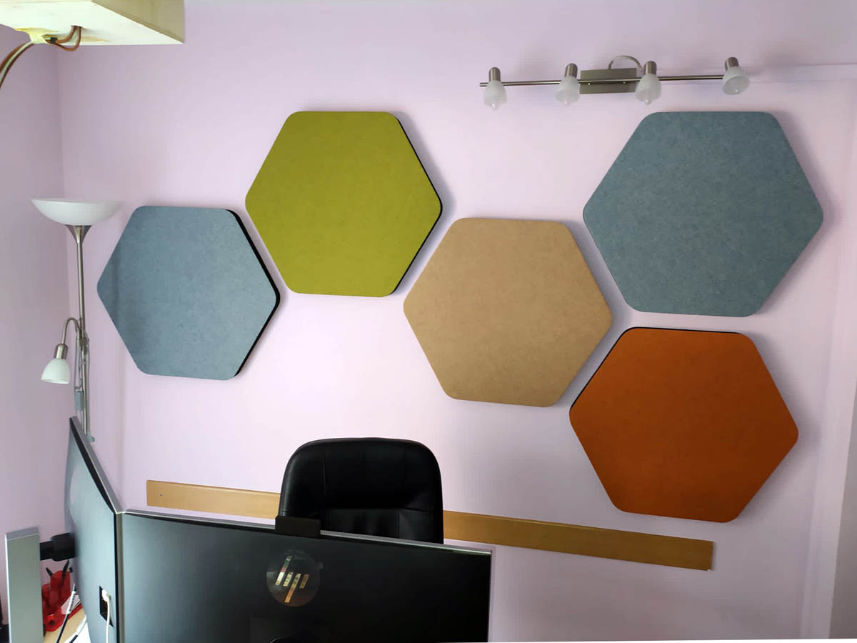 Decho-Style-hexagon-wall-home-office