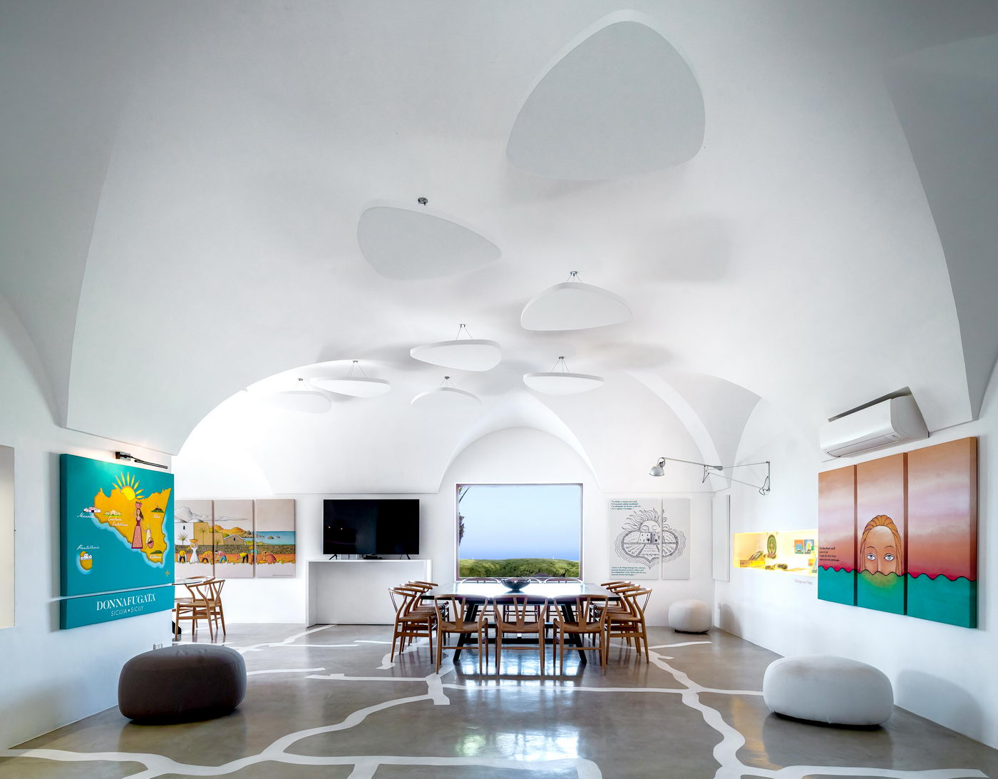 Acoustic-comfort-restaurants-design-sound-absorbing-furniture-and-acoustic-design-support-Donnafugata-Sicily