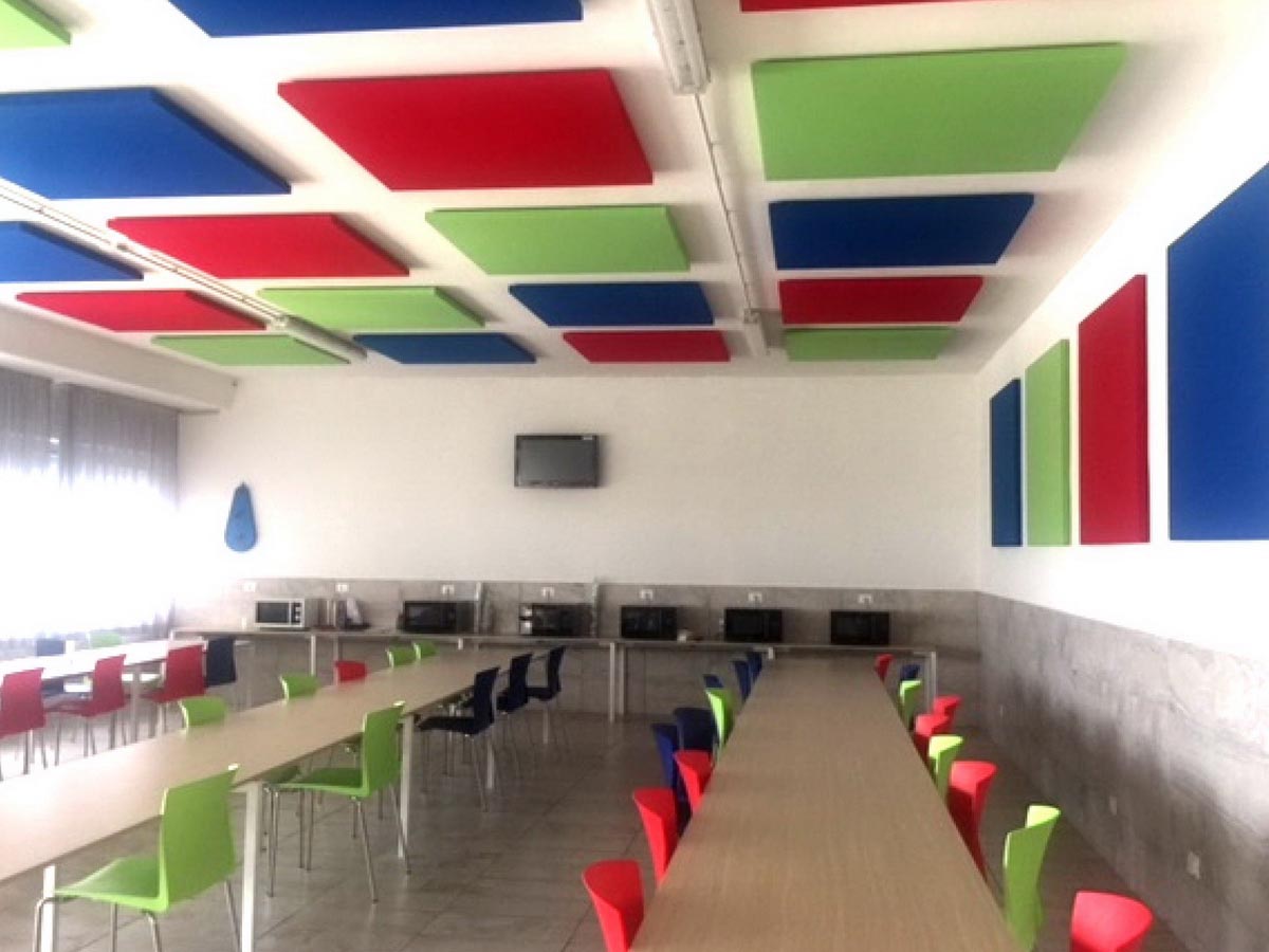 Sound-absorbing-panels-classrooms