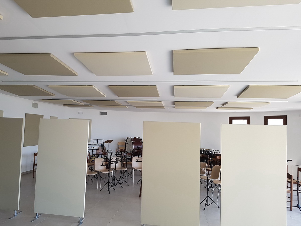 Acoustic freestand screens Shelter