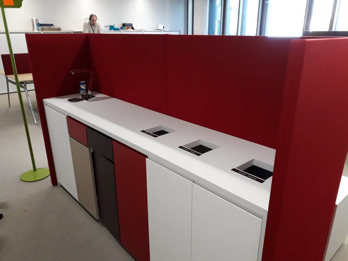 Shelter-sound-absorbing-modular-walls