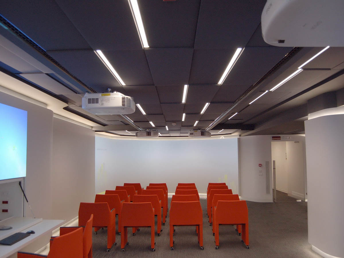 Controsoffitto-fonoassorbente-Demo-Room-Poste-Italiane-Roma
